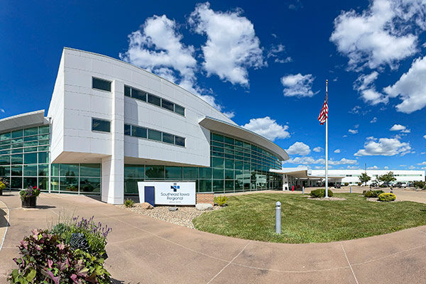 seirmc-building-front-sign-thumb