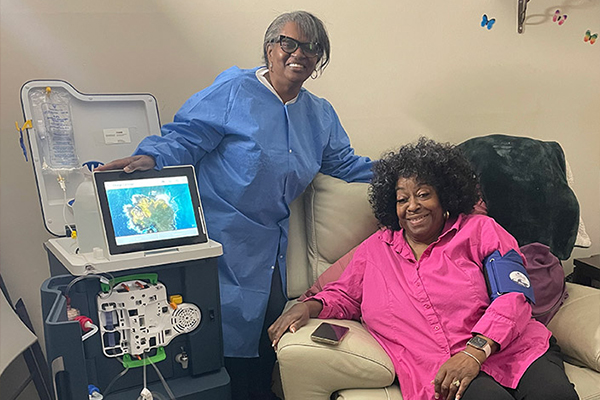 Regina: Positive, Independent and Thankful on Home Dialysis